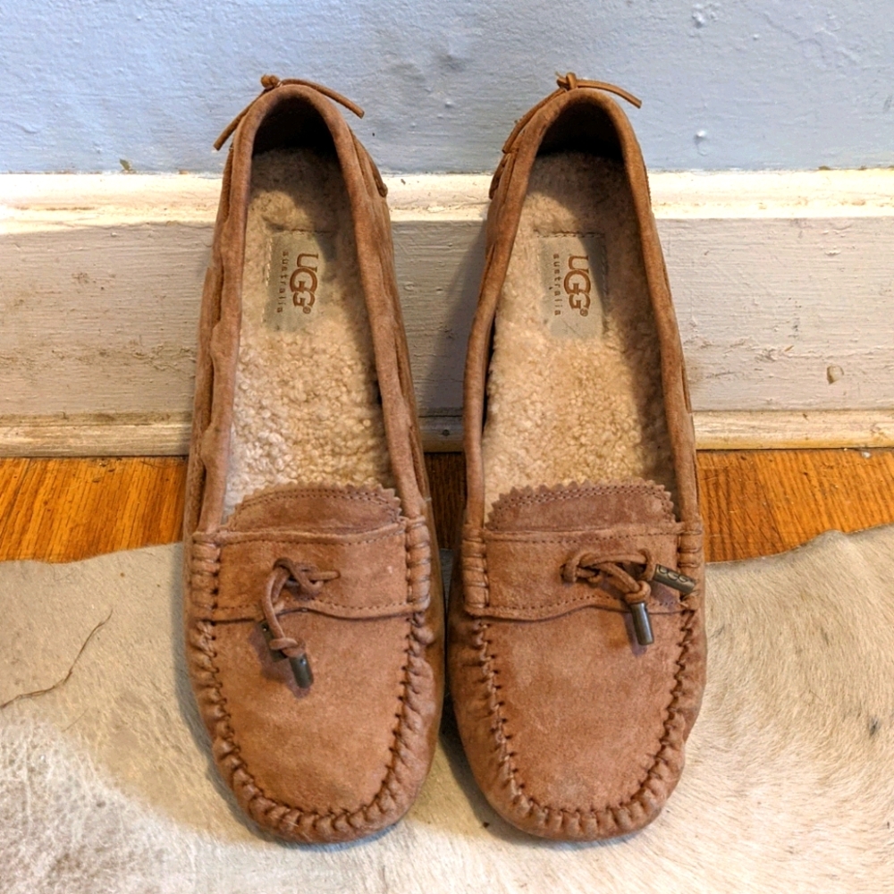 UGG Size 7 Slippers